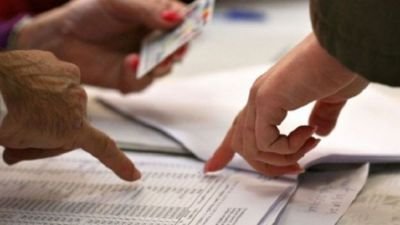 Clujenii pot fi  experţi electorali sau operatori de calculator, la alegerile locale din septembrie. Câți bani se pot câștiga