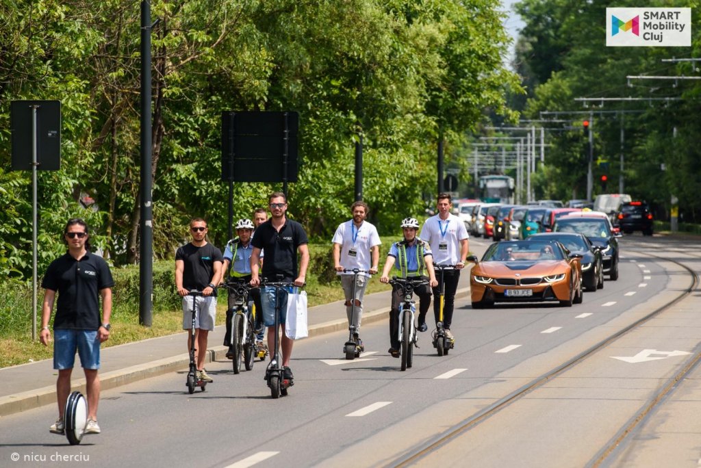 Tehnologia viitorului, prezentată la Cluj: ultimele modele de vehicule electrice şi hibrid