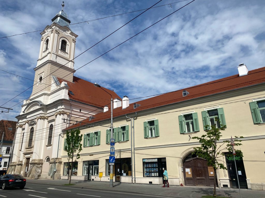 Bijuteria din centrul Clujului. Cum arată acum Palatul Bisericii Evanghelice