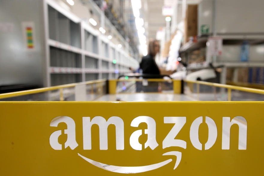 Aproape 20.000 de angajaţi Amazon, infectați cu coronavirus