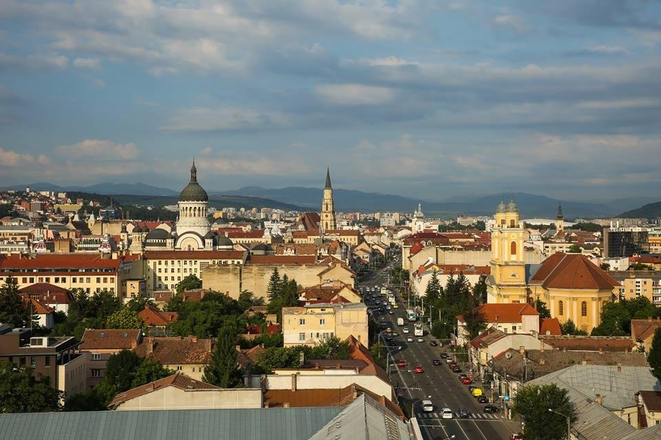 Clujul imobiliar, în continuare mai scump decât Bucureştiul. Diferenţă de aproape 500 euro la preţul mediu