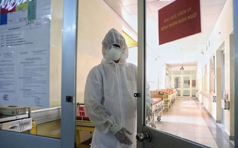 Coronavirusul în România: Aproape 12.000 de persoane infectate izolate la domiciliu și alte peste 8.300 în spitale