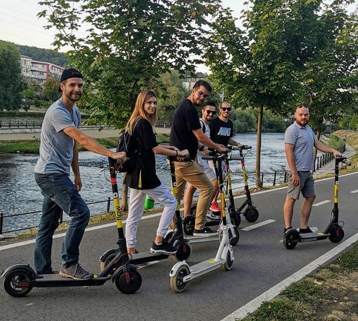 Interes mare pentru DEZBATEREA PUBLICĂ privind regulamentul pentru trotinete în Cluj. S-a modificat ORA
