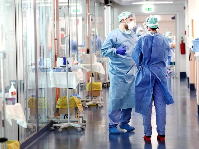 Soluţia lui Orban pentru criza de personal medical: Intenţionăm să-i angajăm pe toţi cei care au luat rezidenţiatul