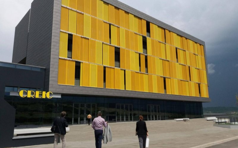 Primăria Cluj a renunţat la un proiect major ca să dea 16 milioane pentru sănătate şi educaţie