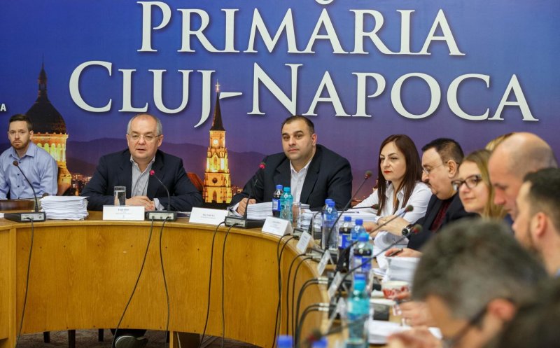 Funcționarii Primăriei Cluj, audiențe și relații publice cu cetățenii în format VIDEO