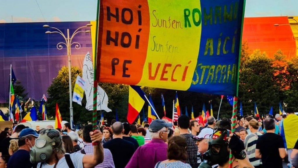 Zeci de producători agricoli protestează în fața Guvernului pentru închiderea piețelor