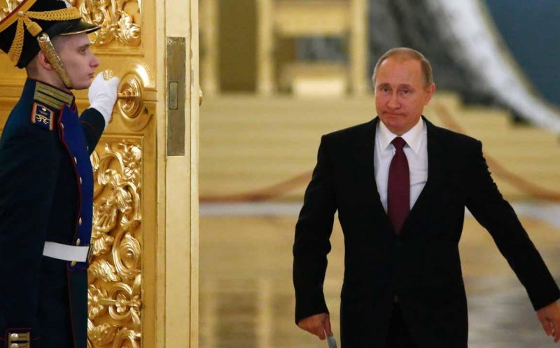 Vladimir Putin, stare de sănătate incertă. A avut o criză de tuse în timpul unei conferințe
