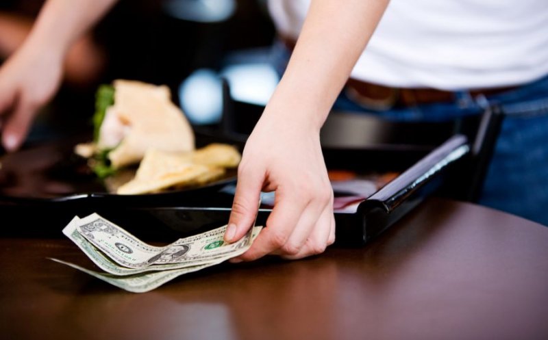 Un bărbat a lăsat bacșiș de 3.000 de dolari pentru o bere