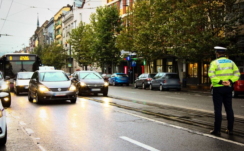 Poliția, controale în traficul din Cluj. În vizor, bicicliștii și trotinetiștii