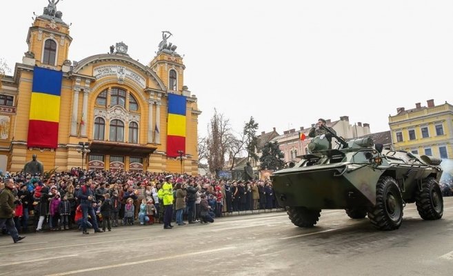 Fără paradă militară şi fără public în 1 decembrie!