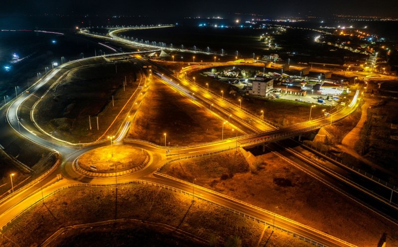 Șoferii au dat năvală pe autostrada Sebeș – Alba Iulia. Imagini spectaculoase din dronă