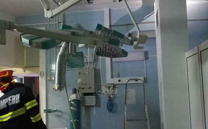 Incendiu în sala de operații de la Urologie. A luat foc un panou de lumini/ Clinica nu are autorizație de securitate la incendiu