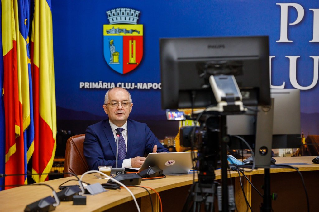 Emil Boc: "Investiția în educație este cea mai sigură investiție în viitorul copiilor deoarece este lipsită de grija falimentului"