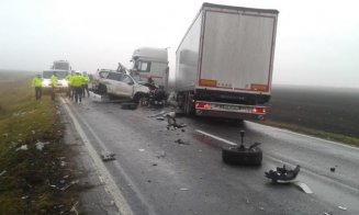 Fetiță de 6 ani, adusă în stare gravă la Cluj, după un accident rutier. Impactul, soldat cu doi morți și doi răniți