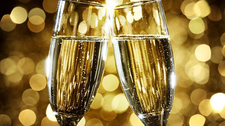 Licori magice de Revelion. Sfaturile unui expert, pentru ca trecerea dintre ani să fie memorabliă