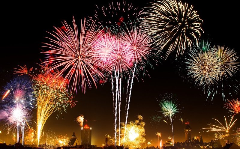 Ce semnifică termenul Revelion şi ce anume celebrăm în acest moment