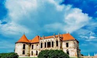 Invitație la castel. Edificiul din Bonțida, considerat “Versailles-ul Transilvaniei”, primește vizitatori de mâine