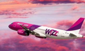 Avion Wizz Air cu zeci de români la bord, lovit de fulger