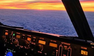 Aterizare la Cluj cum puțini văd, un pilot filmează peisaje printre nori