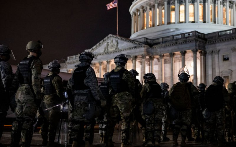 Washington, pe un butoi cu pulbere. Poliția americană avertizează despre posibilitatea unor atacuri armate "macabre"