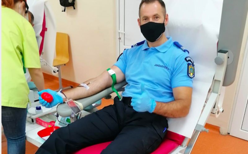 Un jandarm clujean, vindecat de COVID, a donat plasmă