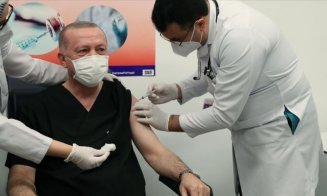 Preşedintele Turciei, Recep Erdogan, s-a vaccinat anti COVID-19 în direct, la televiziune, cu vaccinul chinezesc