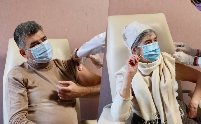 Liderul PSD s-a vaccinat. Ciolacu: „Dar, după mama mea, unul dintre numeroşii bolnavi cronici din România”