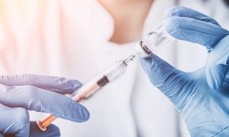 Aproape 900.000 de români s-au programat pentru vaccinare până luni dimineață