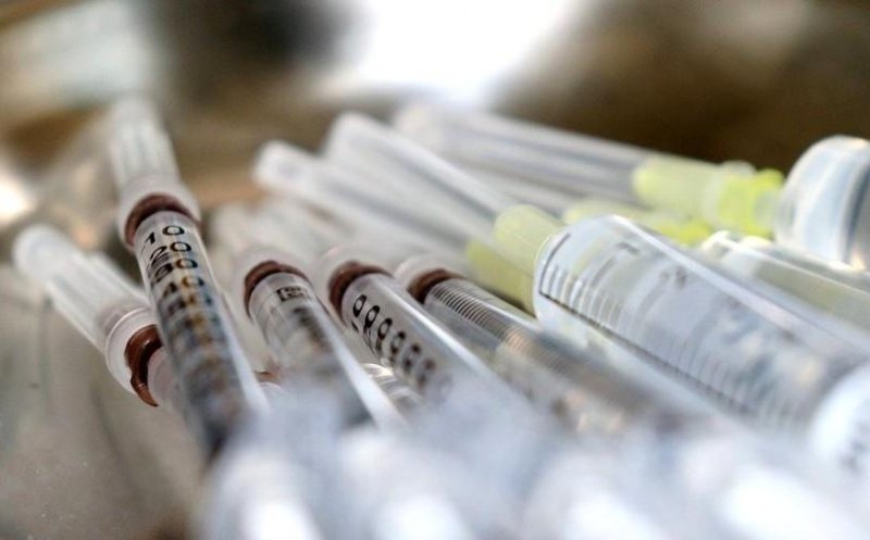 Bolnavii cronici mai au de așteptat pentru vaccinul anti COVID-19. Pe când a fost amânată prima doză