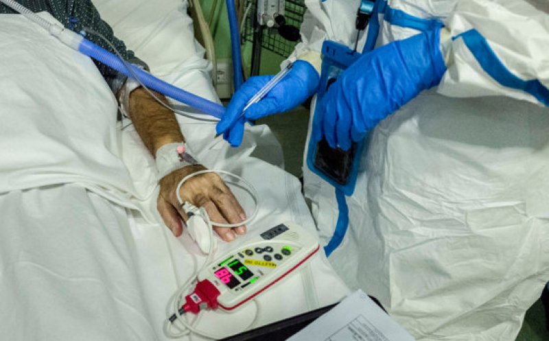 Starea de sănătate a pacienților răniți în incendiul de la Matei Balș: „Doi intubați, alți doi în stare gravă”