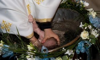 ÎPS Teodosie, după tragedia bebelușului mort: "Nu vom schimba ritualul botezului! Nu ne intimidăm. Așa a fost și cu lingurița"