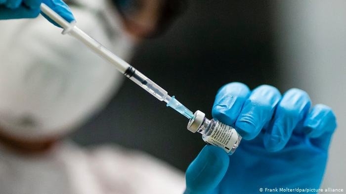 Peste 2.000 de români nu s-au mai prezentat la rapel pentru vaccinul anti-COVID