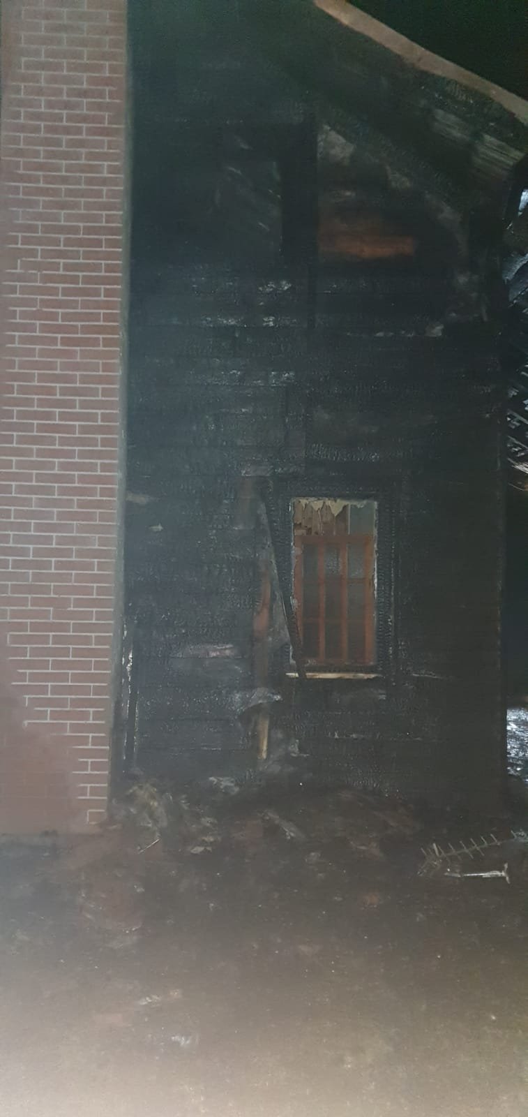 Cabană distrusă de INCENDIU la Cluj. De la ce a pornit focul?