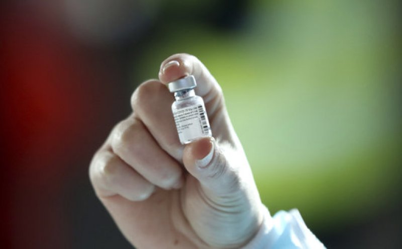 Ce trebuie să știe oamenii despre vaccinarea anti-COVID. Specialiștii au răspuns la 10 întrebări frecvente
