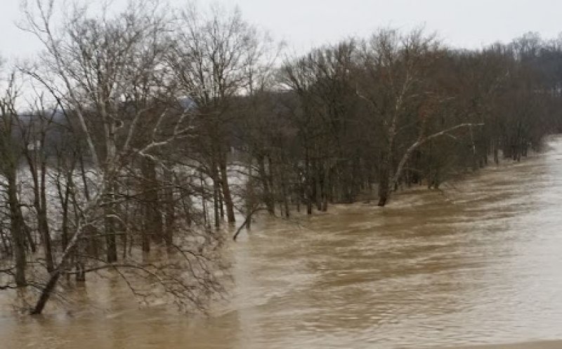 Alertă hidrologică: Cod galben de inundații la Cluj