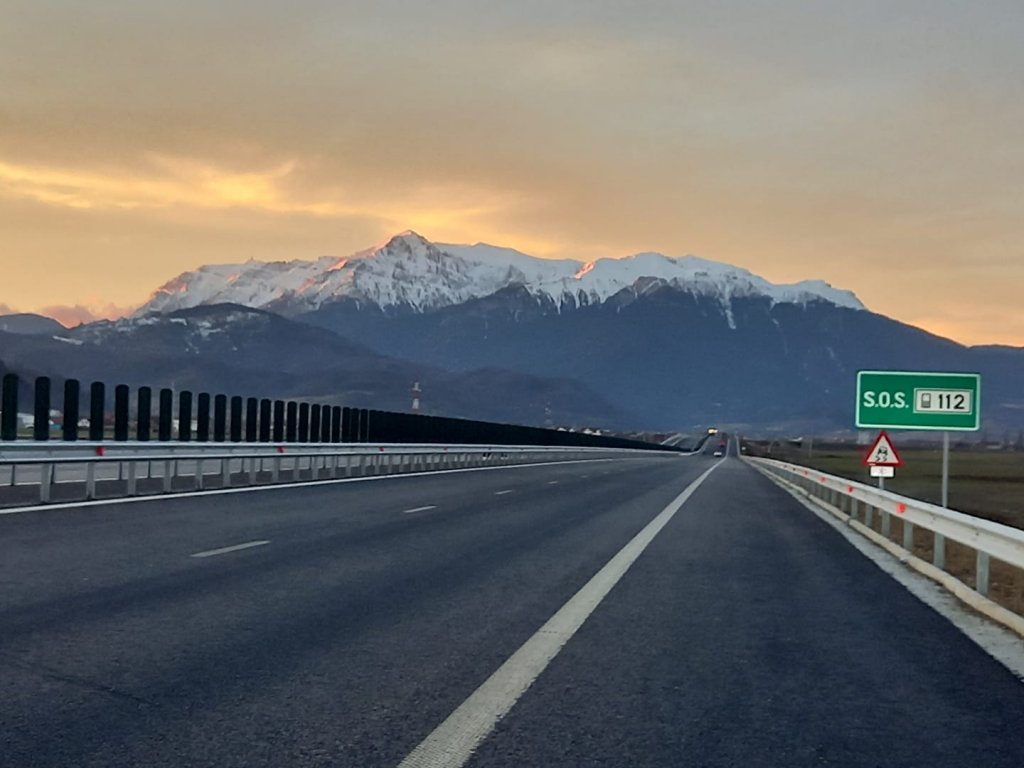 Autostrada Transilvania și trenul de mare viteză Cluj - Oradea vor avea finanțare în 2021