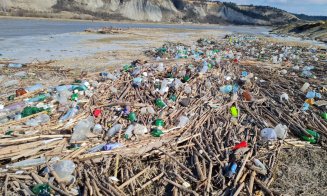 Dezastru ecologic pe malul Arieșului. Salubrizarea inițială, fără succes
