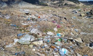 Dezastru ecologic pe malul Arieșului. Salubrizarea inițială, fără succes