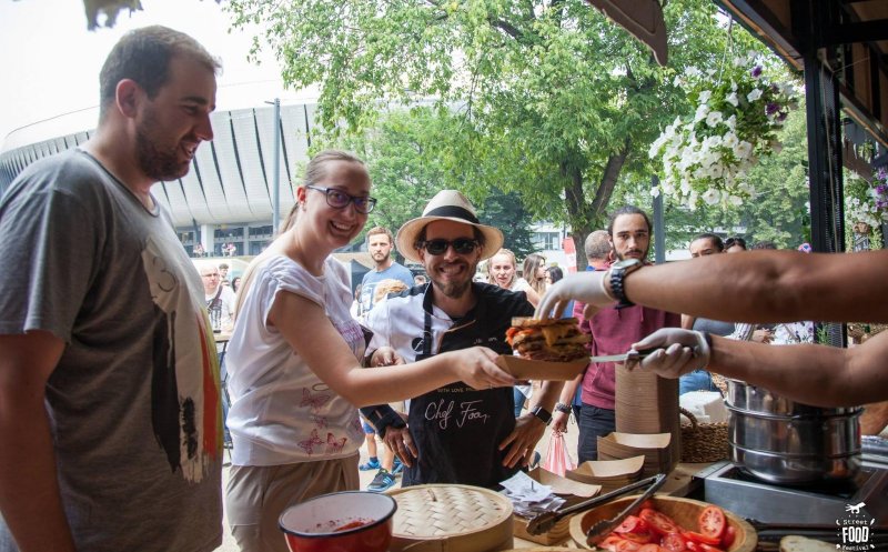 Street FOOD Festival revine pe Aleea Stadionului