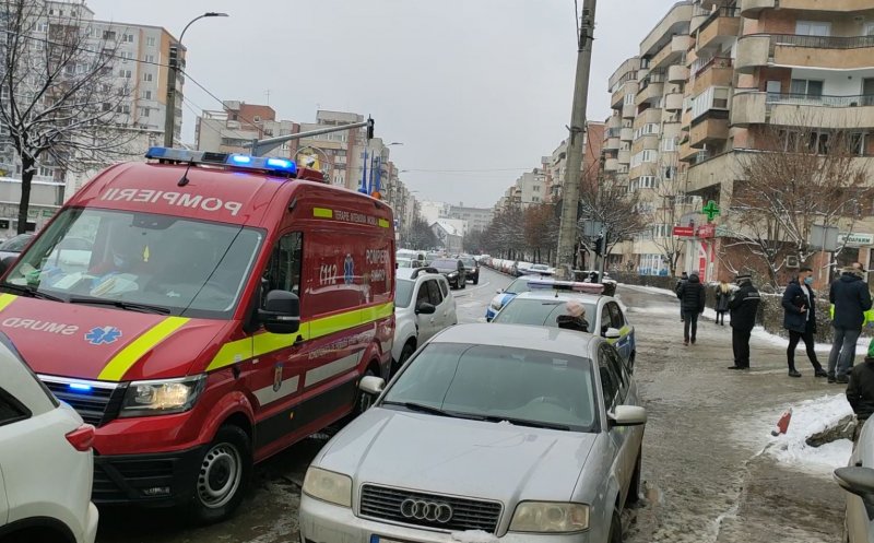 Sinucidere în Mărăști. Un bărbat s-a aruncat în gol de pe parking