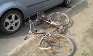 Biciclist din Cluj, izbit în plin de o mașină. Cum s-a produs accidentul