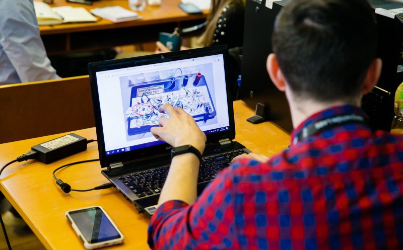 Studenții “tehnici” din Cluj, pregătiți de mentori să fie antreprenori