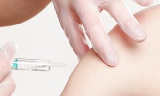 Ţara vecină României care va imuniza anti-COVID pe oricine dorește. A renunțat la strategia de vaccinare în etape