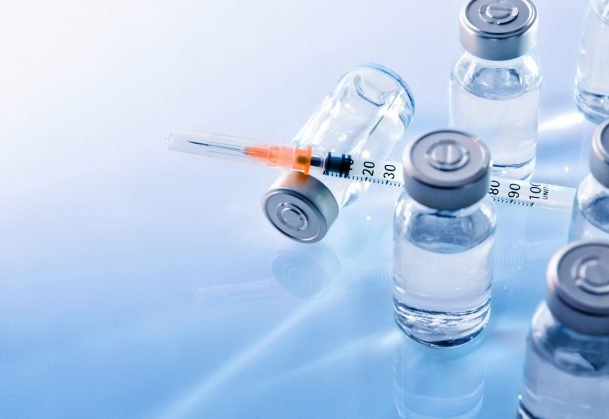 Mai fac rapelul dacă mă infectez după prima doză a vaccinului împotriva COVID?