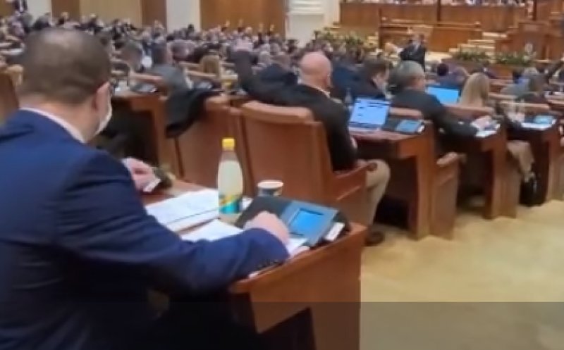 Liderul PSD, despre votul multiplu din Parlament: „A fost un gest reflex. Trebuie să modificăm legea”