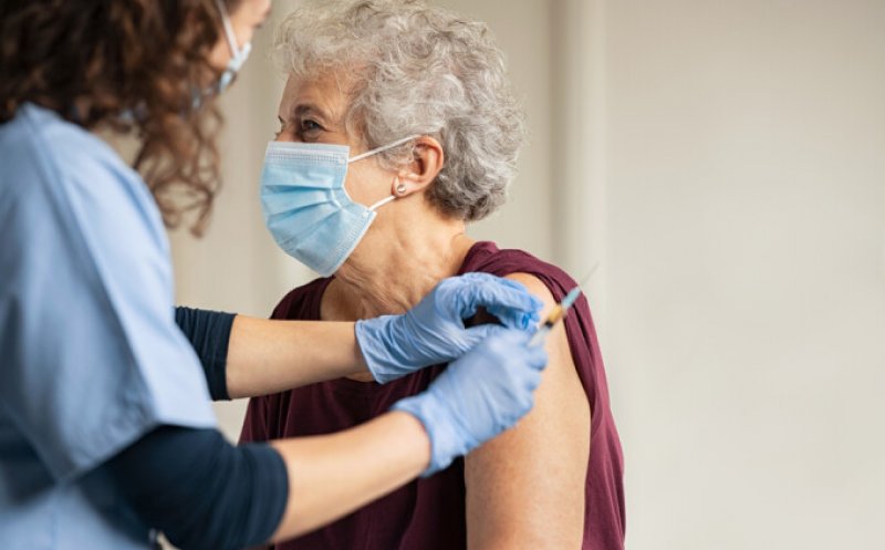 Încă o țară din UE dă undă verde vaccinului AstraZeneca pentru persoanele de peste 65 de ani