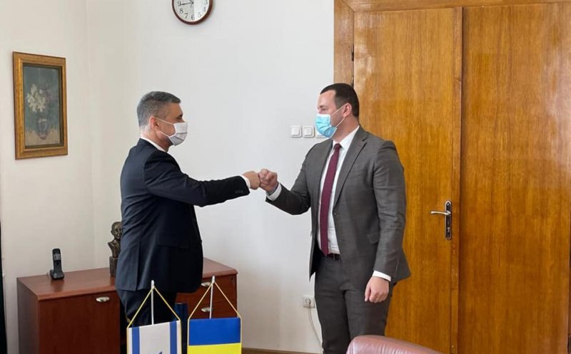 Ambasadorul Israelului în România, întâlnire cu noul prefect al Clujului. Despre ce au discutat