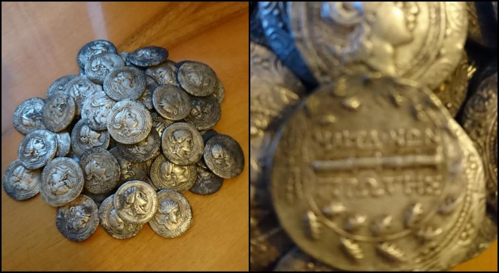 Un fost polițist a găsit un tezaur cu 68 de monede antice