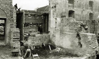 Demolarea vechiului Teatru Maghiar de pe Ulița Lupilor